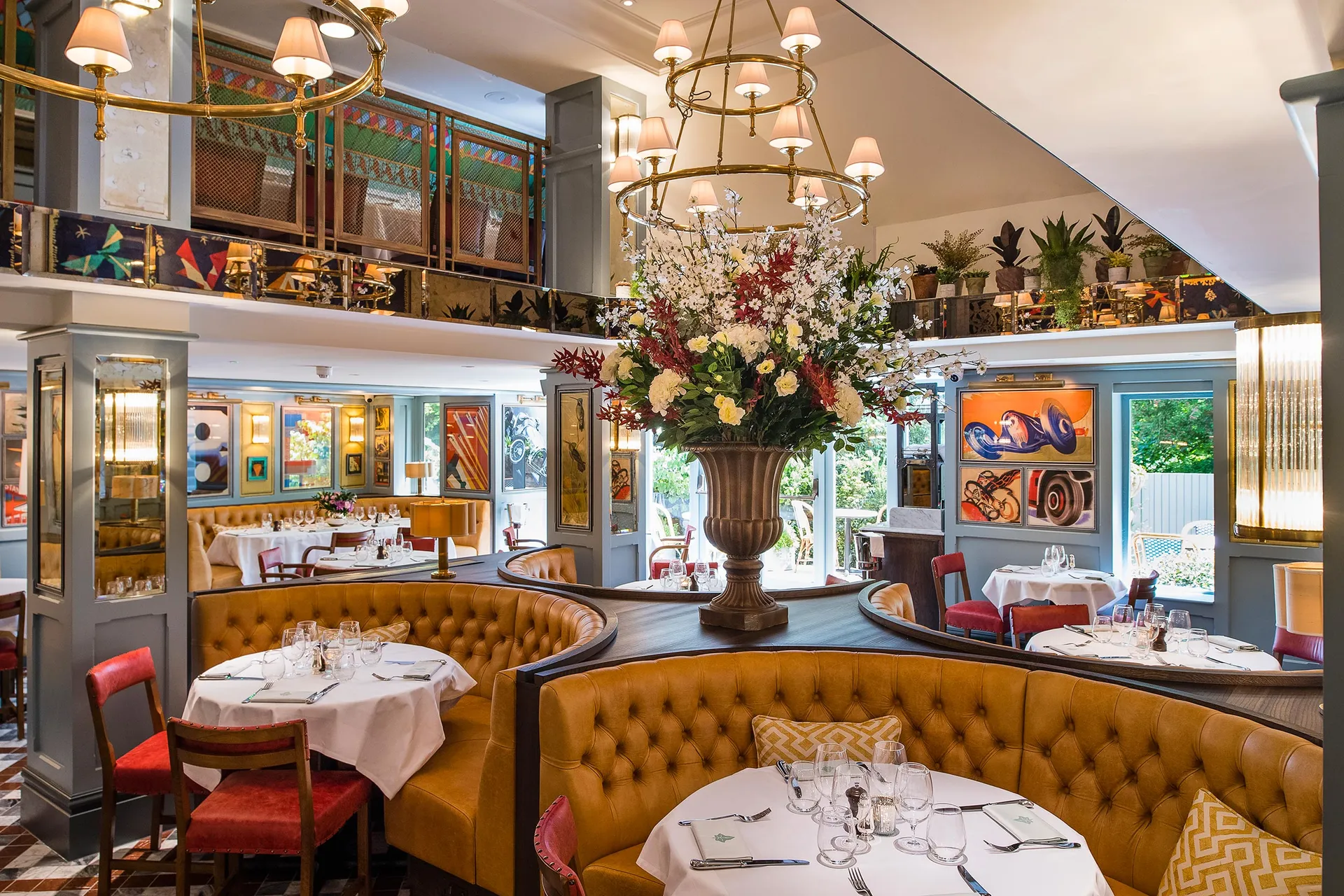 The Ivy – Cobham photograph 1